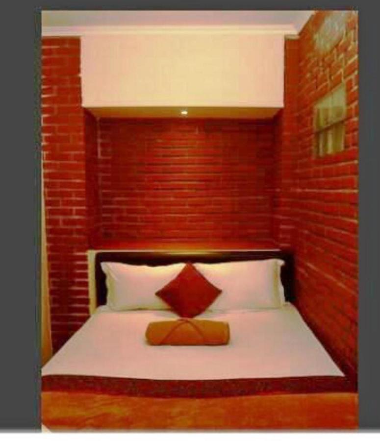 Bantal Guling Villa Лембанг Екстериор снимка