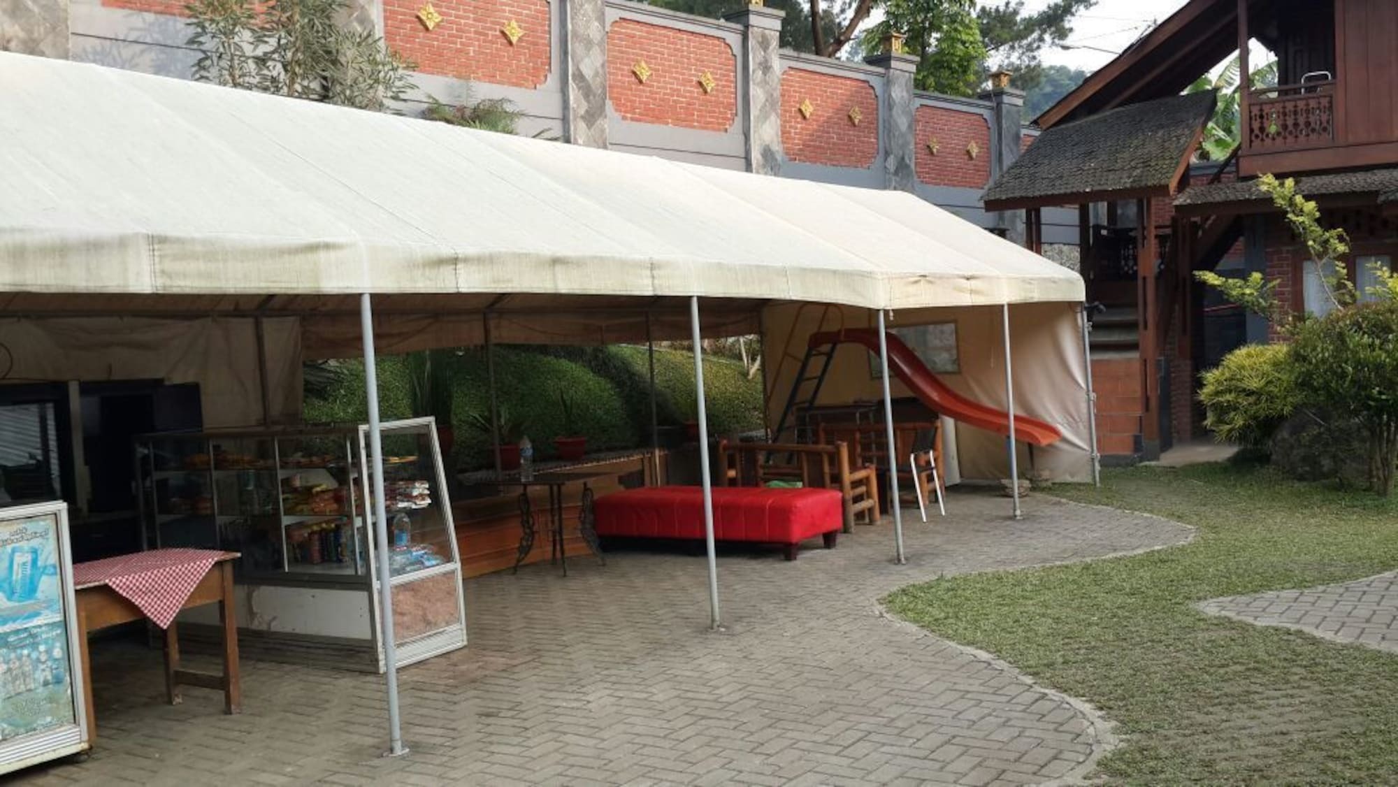Bantal Guling Villa Лембанг Екстериор снимка